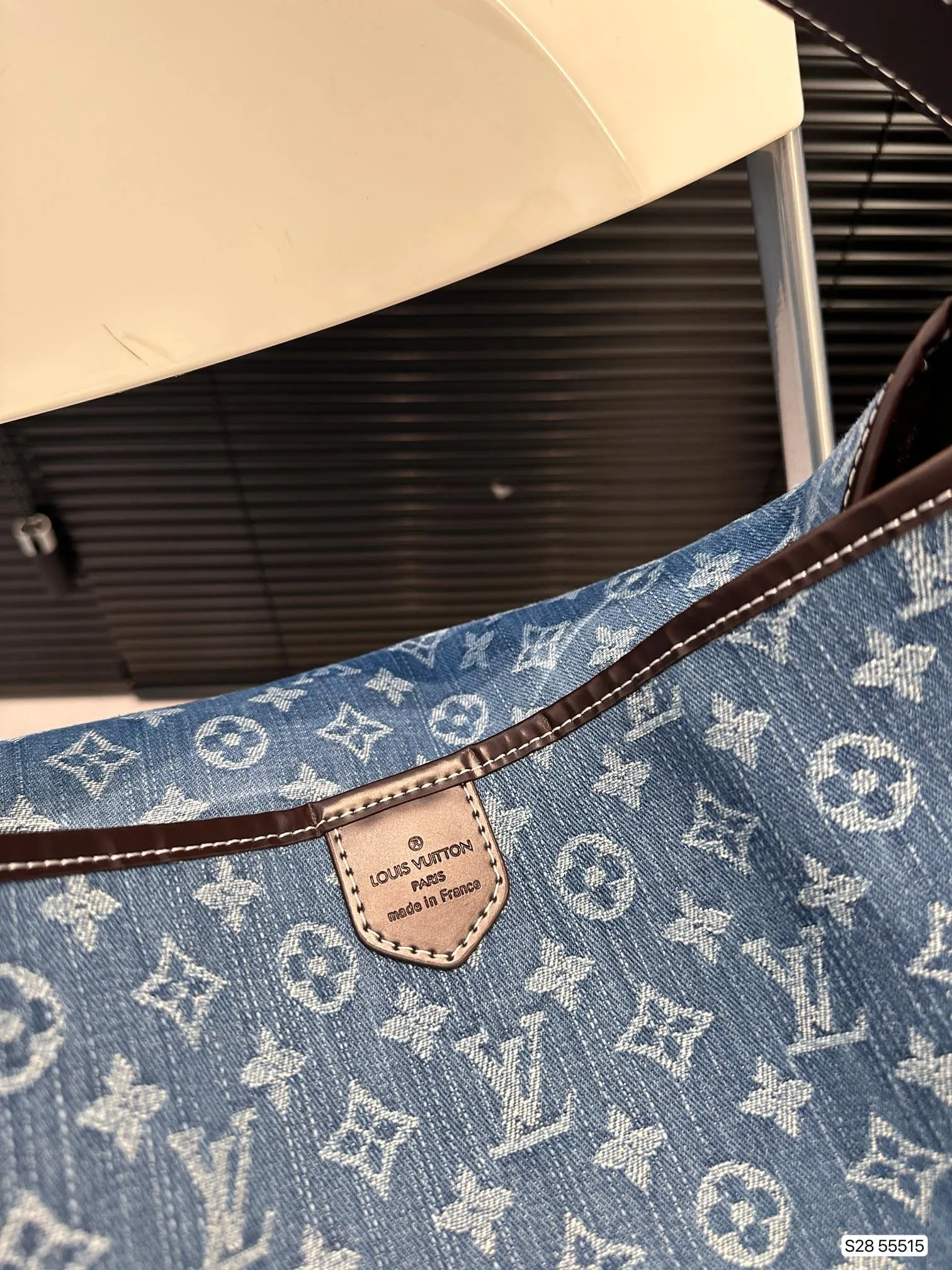 1 color Classic Denim Tote Bag
