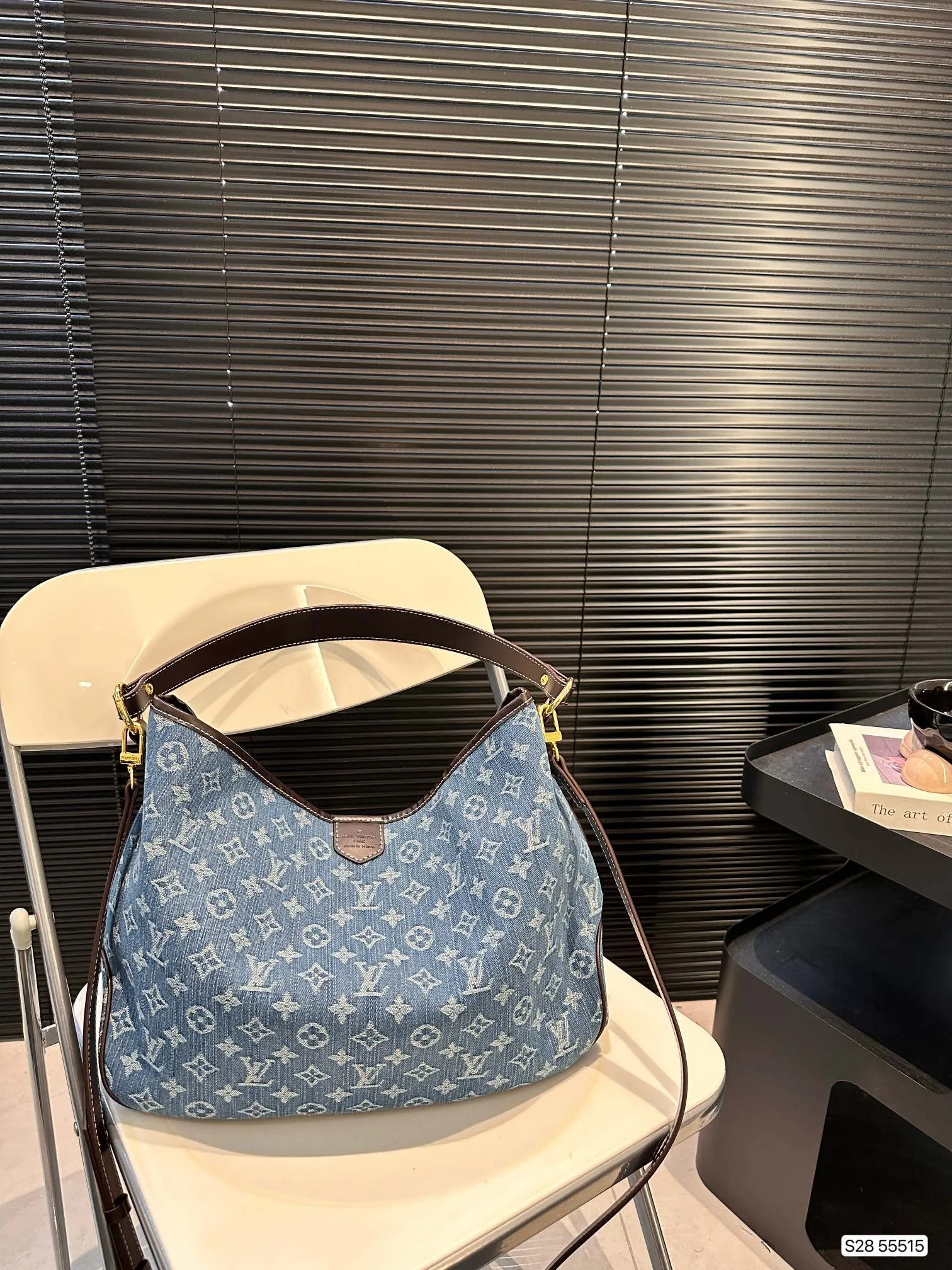 1 color Classic Denim Tote Bag