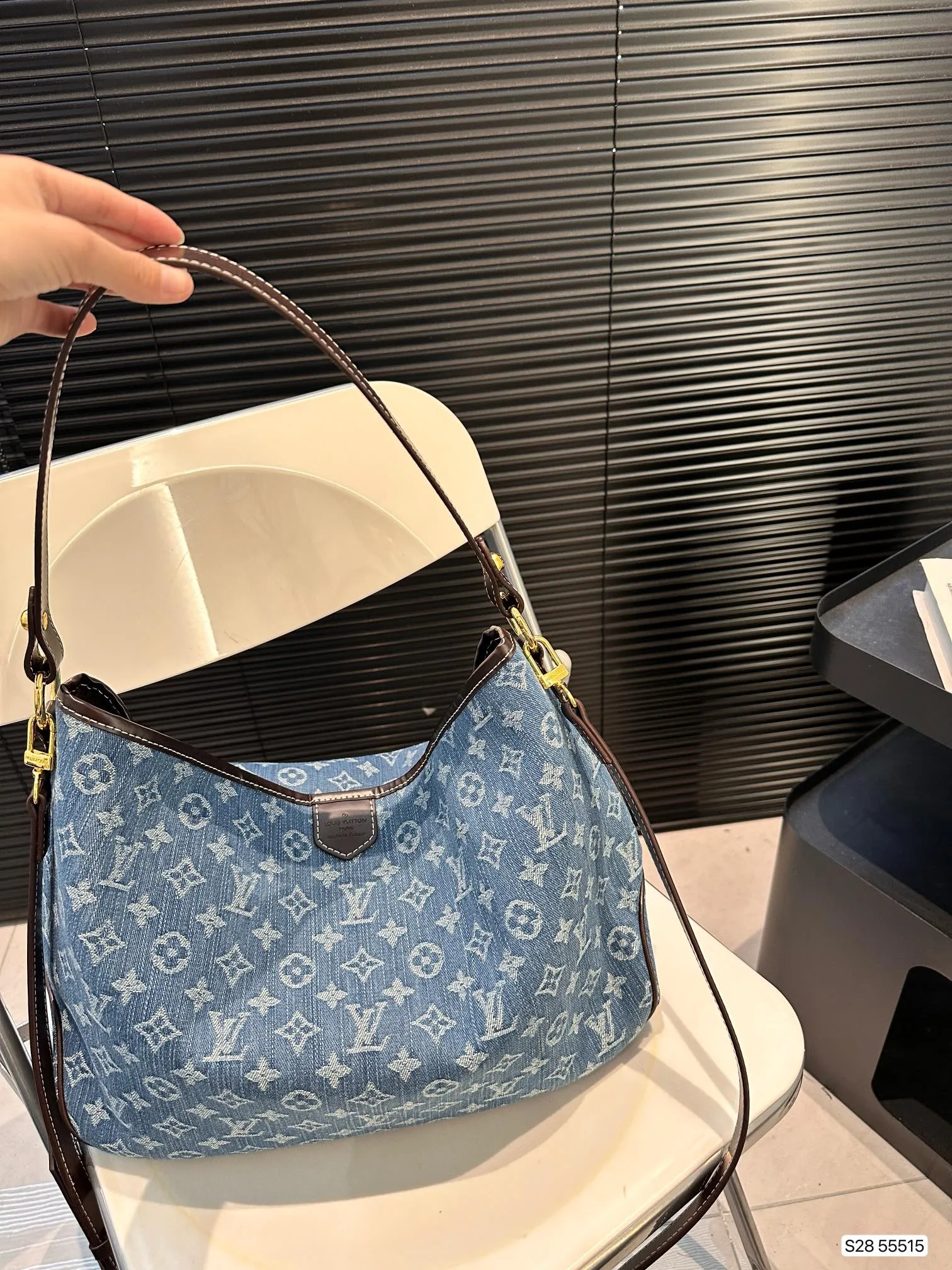1 color Classic Denim Tote Bag