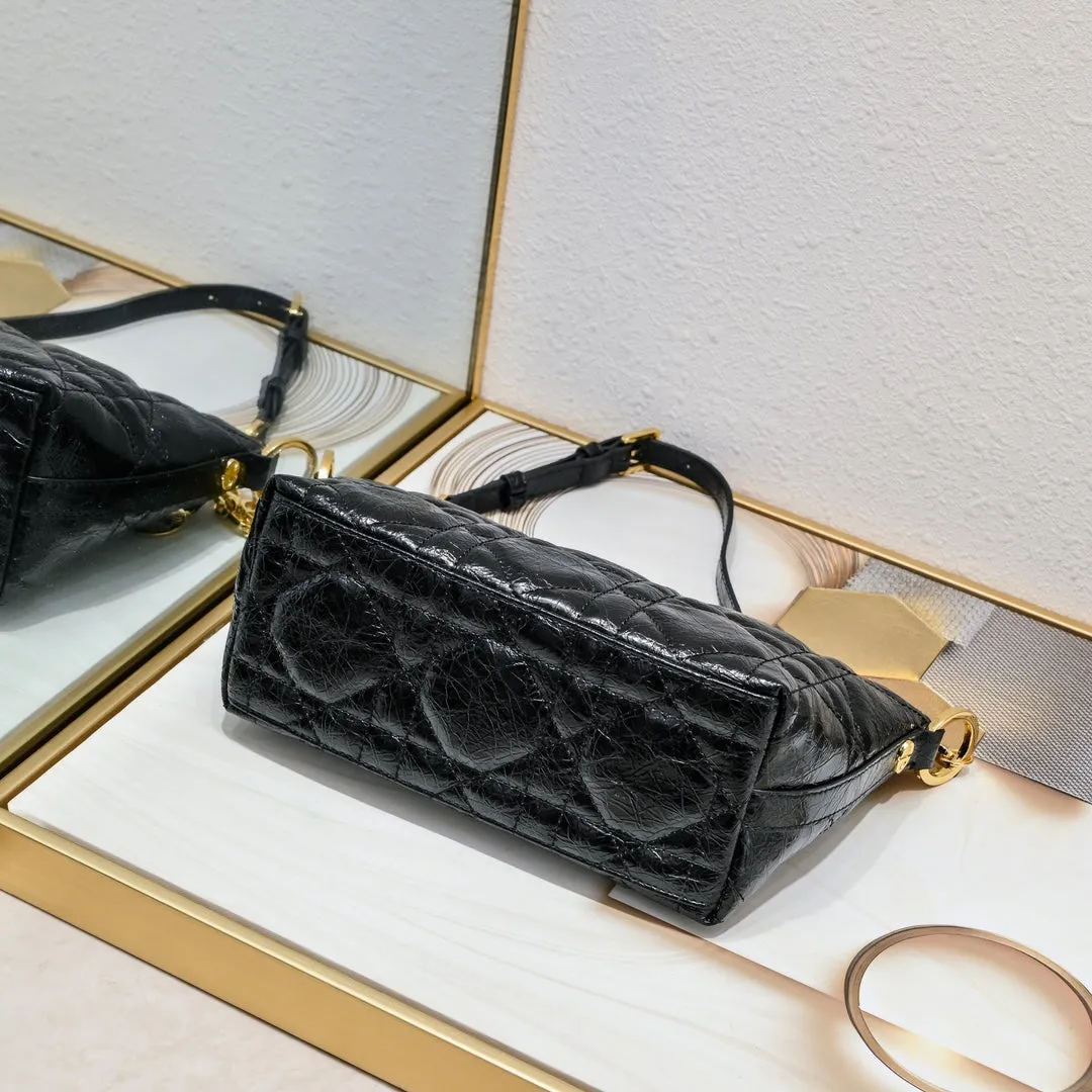 2 Colors Seasonal New Chain Handbags