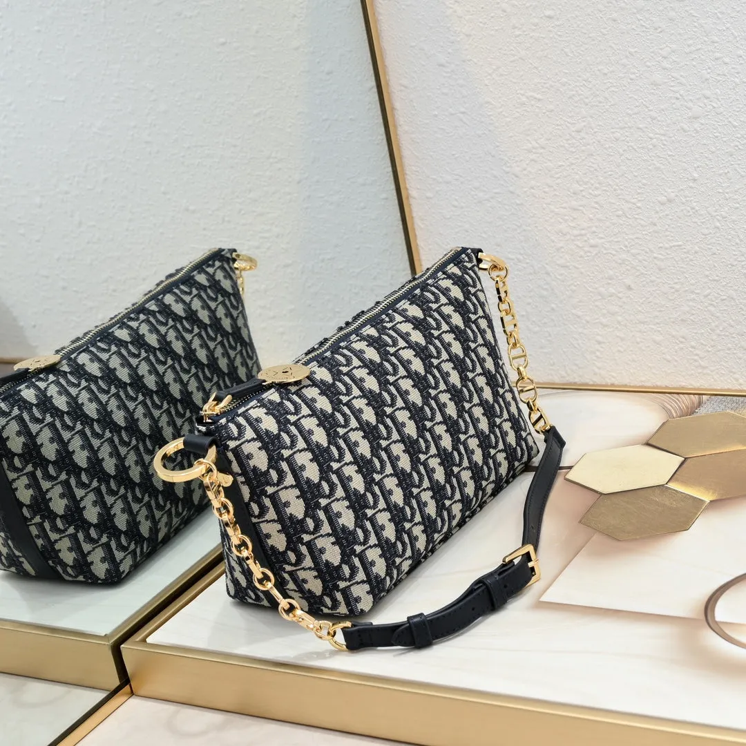 2 Colors Seasonal New Chain Handbags