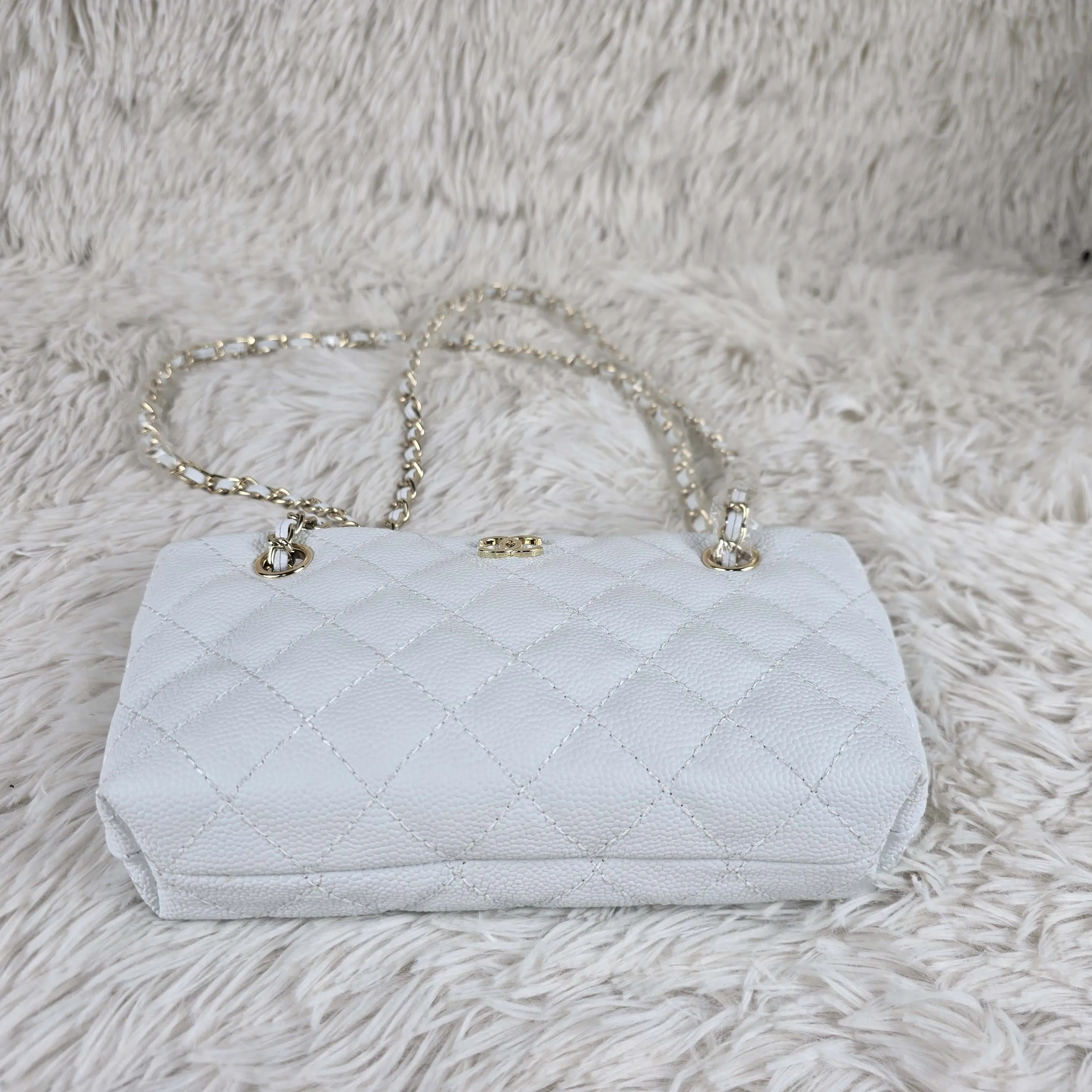 3 Color - Smooth Calfskin Diamond Quilt Tote Bag