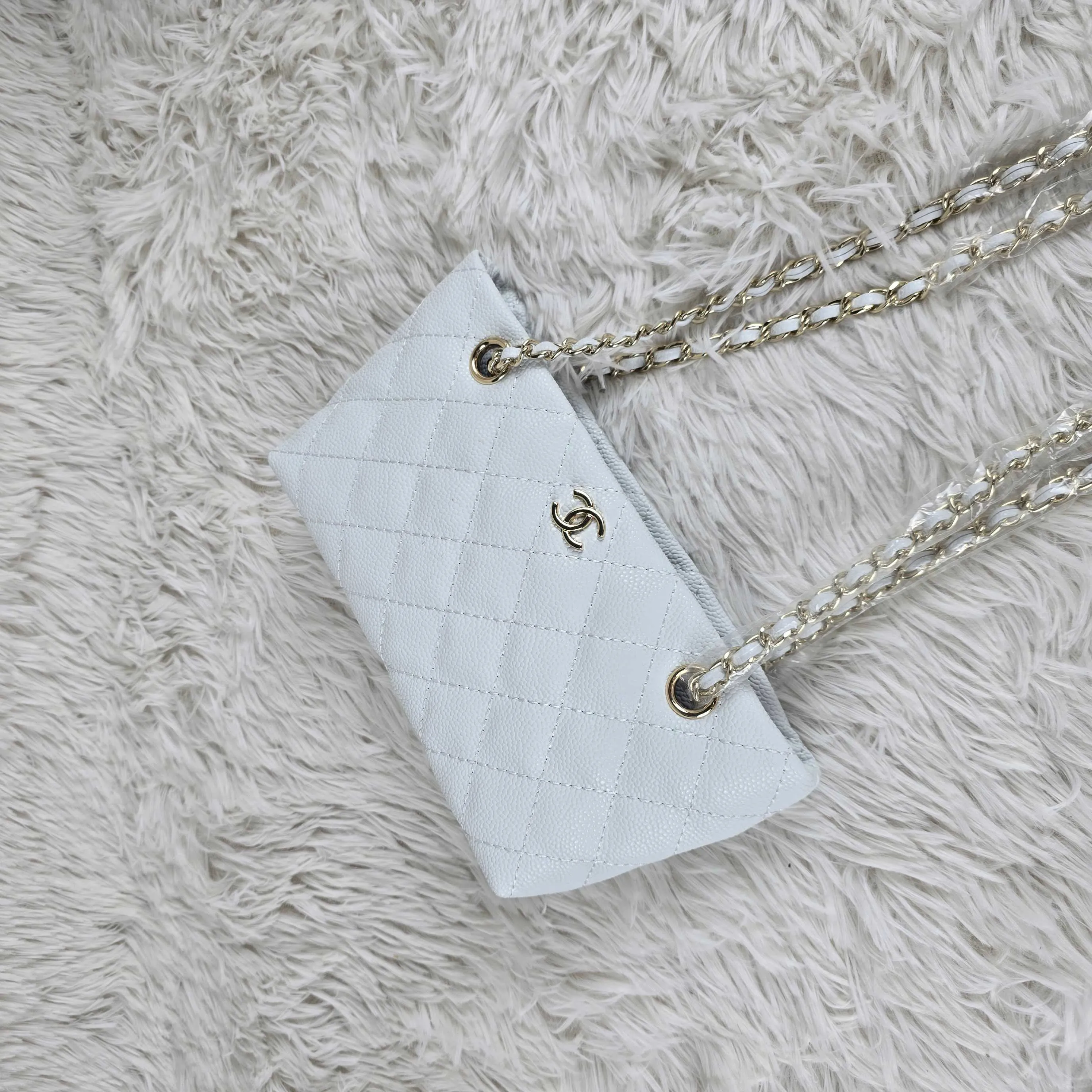 3 Color - Smooth Calfskin Diamond Quilt Tote Bag