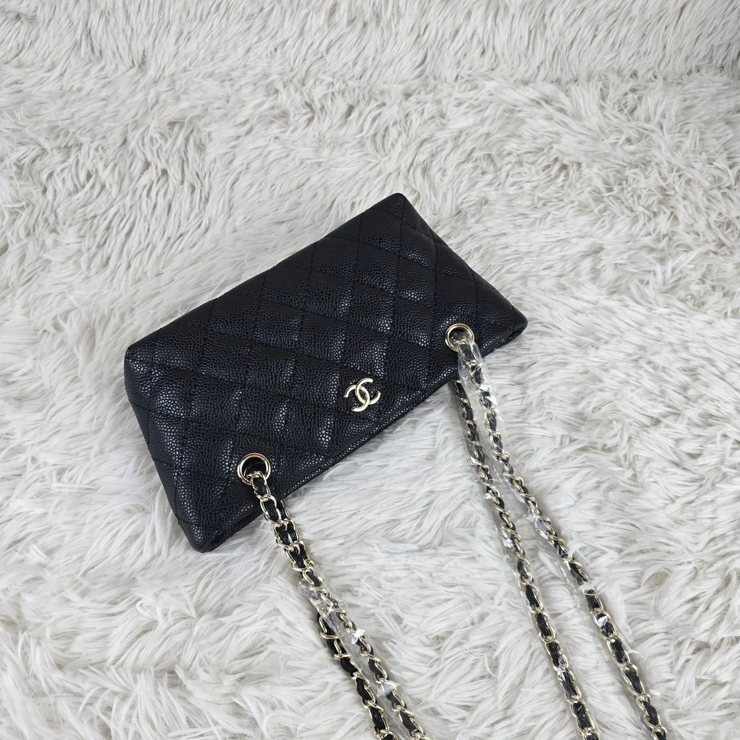 3 Color - Smooth Calfskin Diamond Quilt Tote Bag