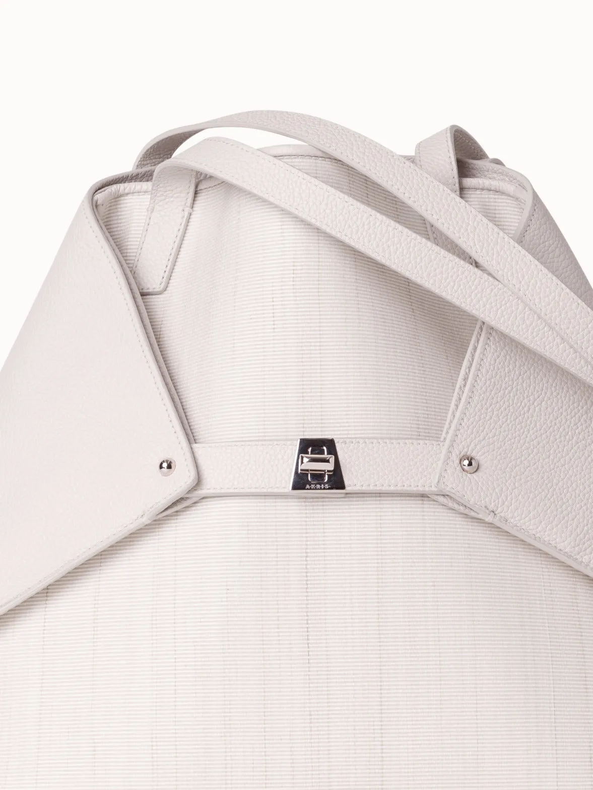 Ai Medium Shoulder Tote