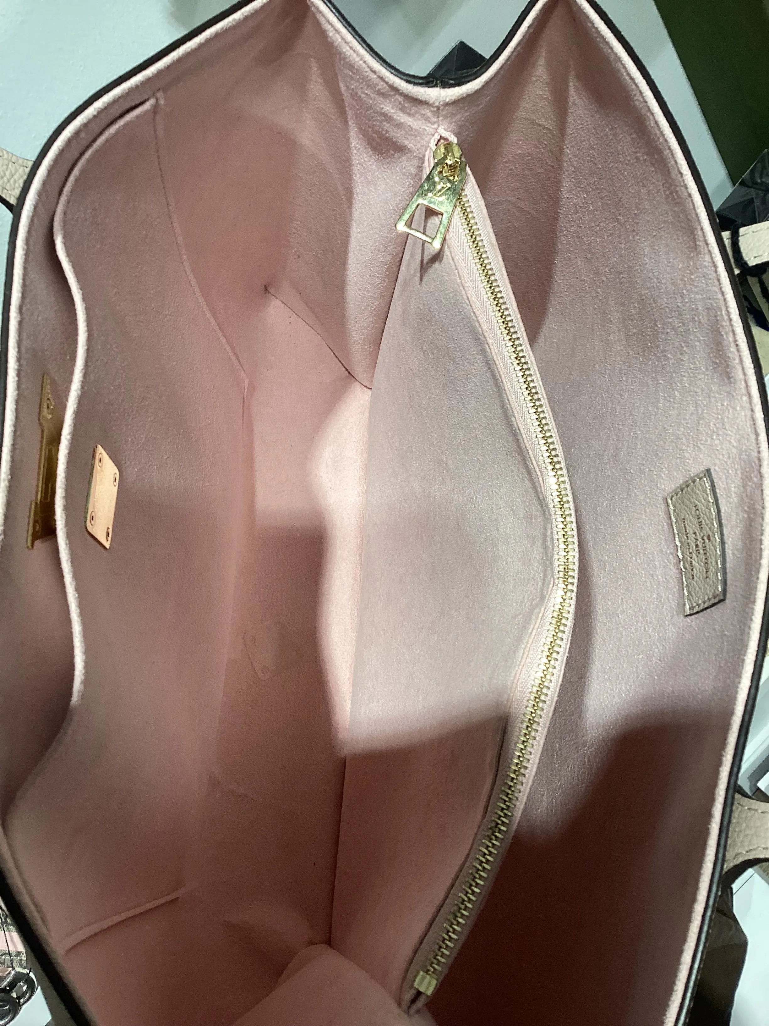 Beige Bag-Customer