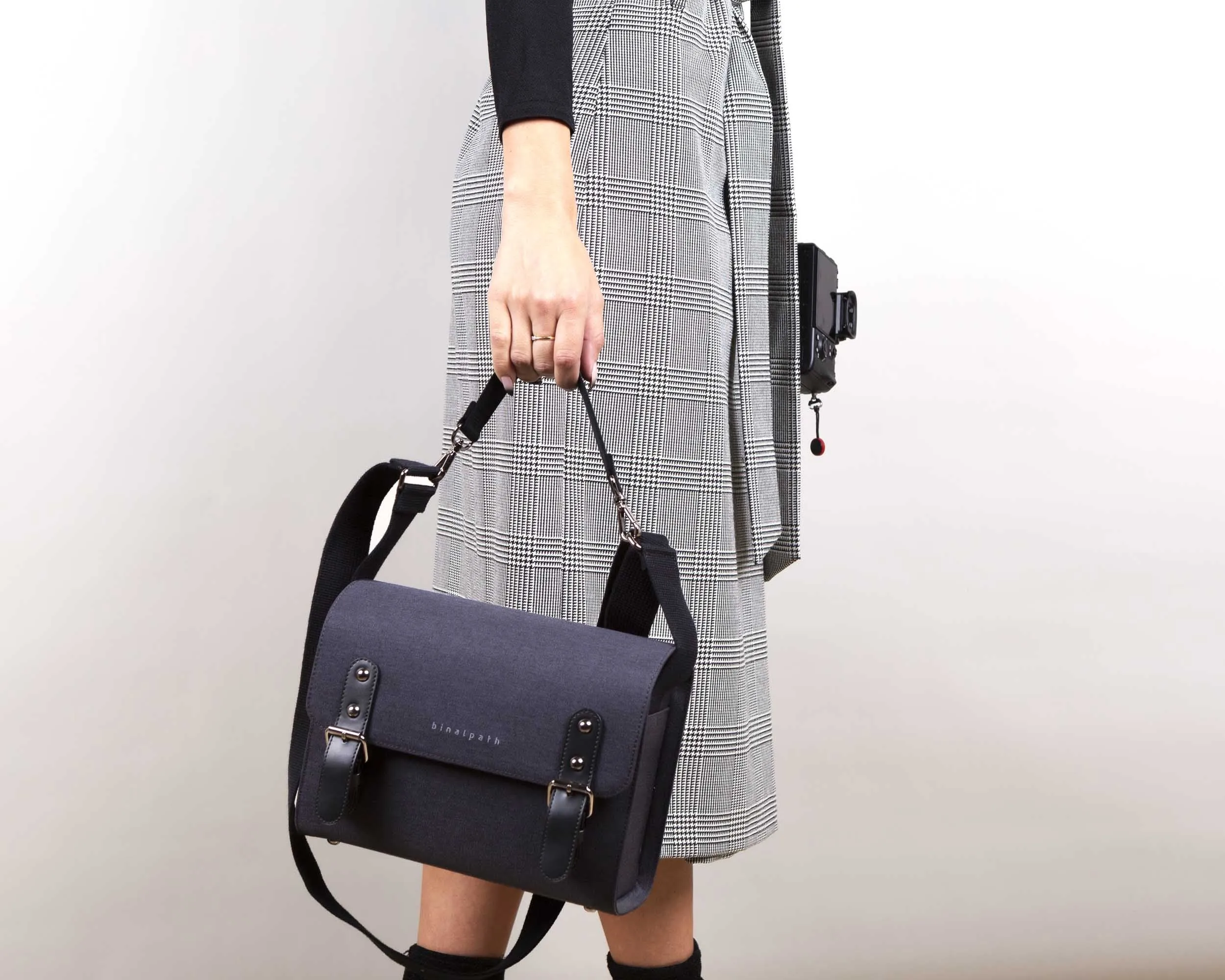 Binalpath Canvas Black Camera Shoulder Bag - Ace