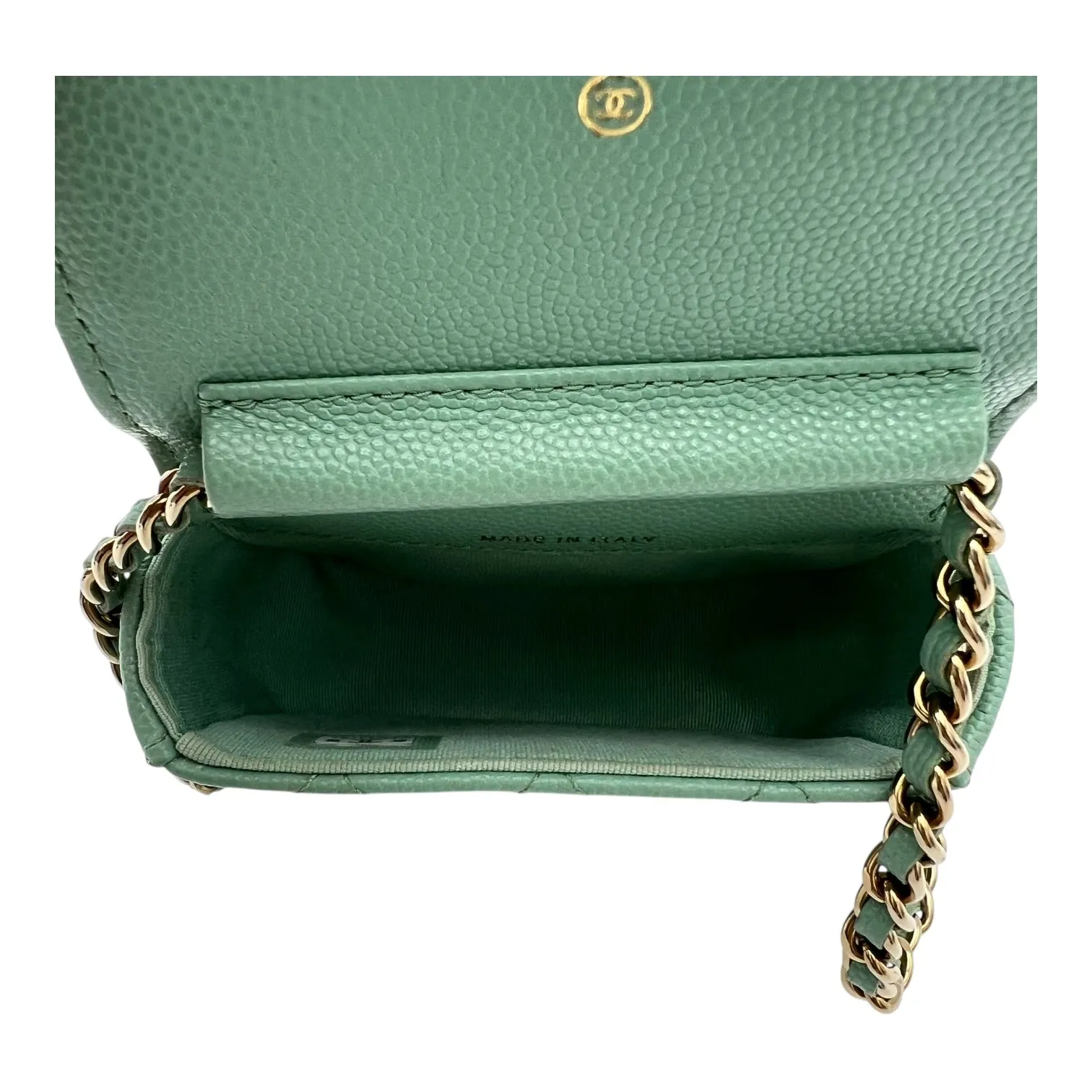 CC Green Card Wallet Crossbody in Caviar Leather, Gold hardware