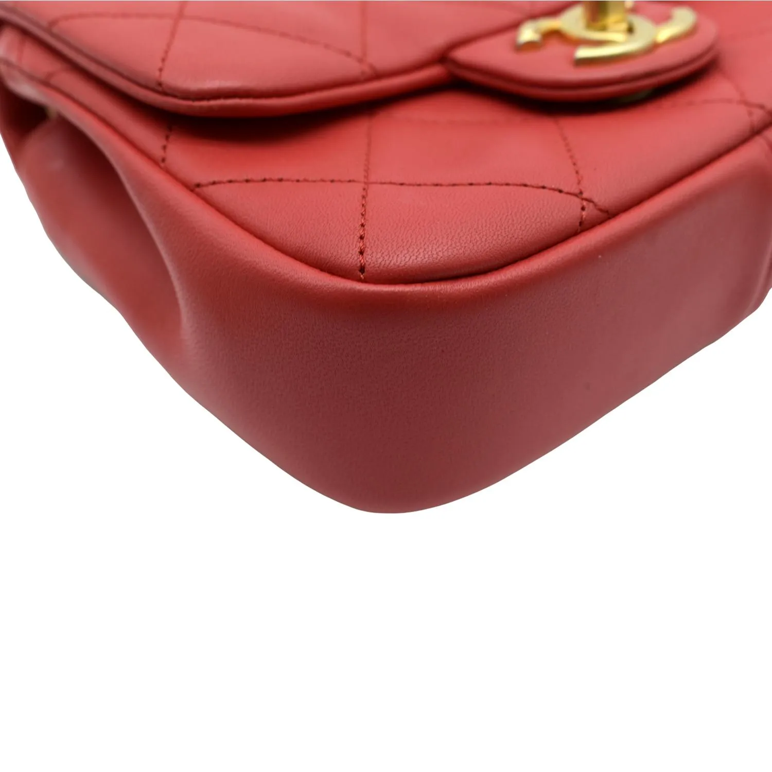 CHANEL Mini In The Loop Quilted  Leather Shoulder Bag Red
