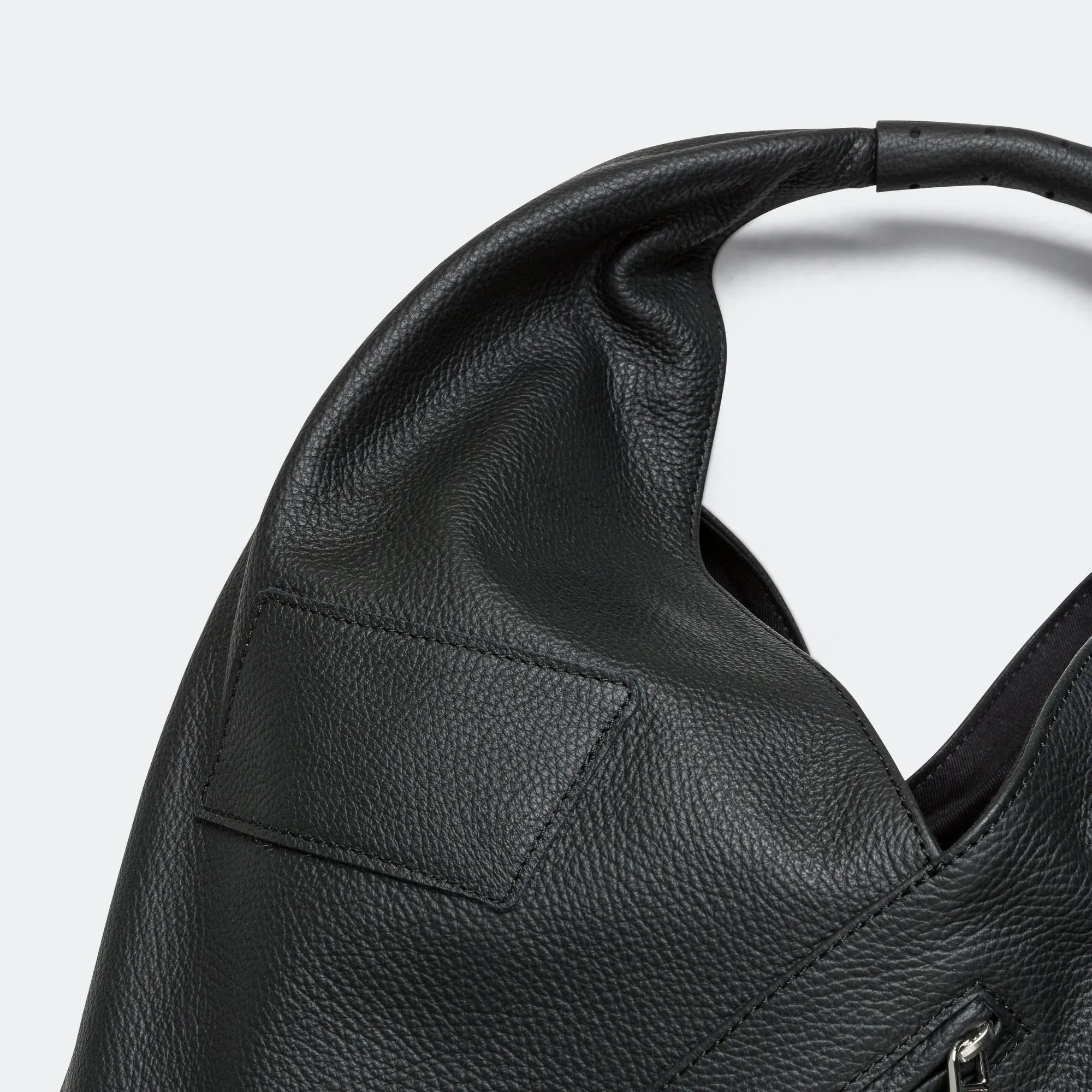 Classic Medium Tote - Black Leather