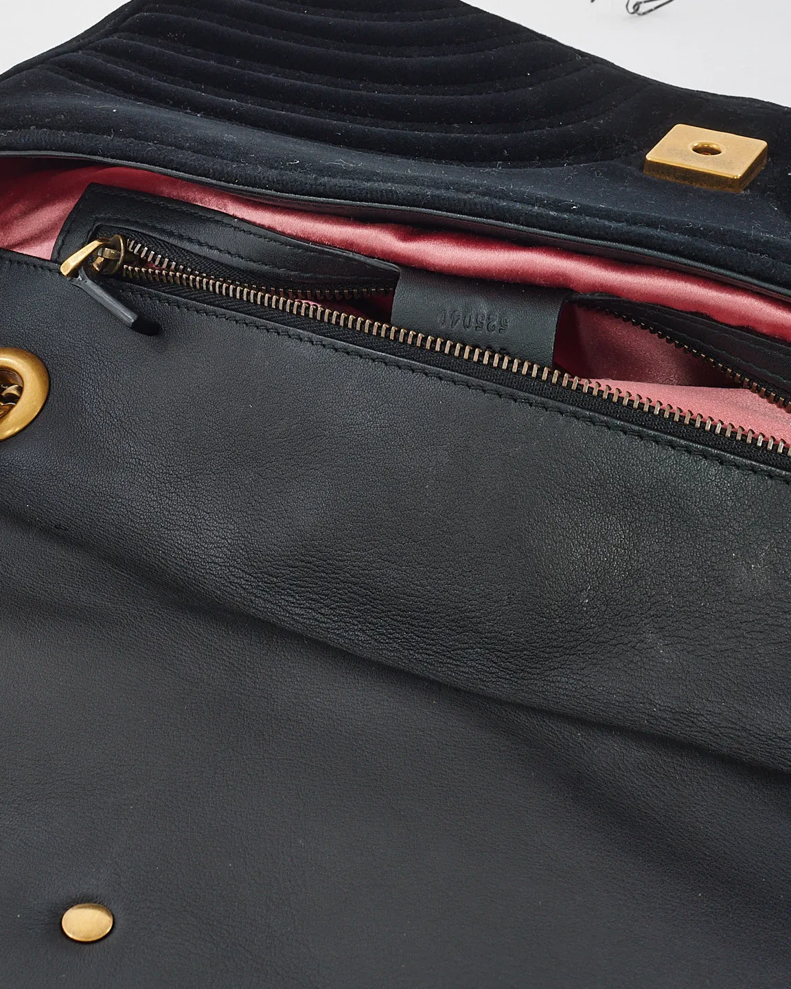 Gucci Black Velvet Matelassée  GG Marmont Medium Shoulder Bag