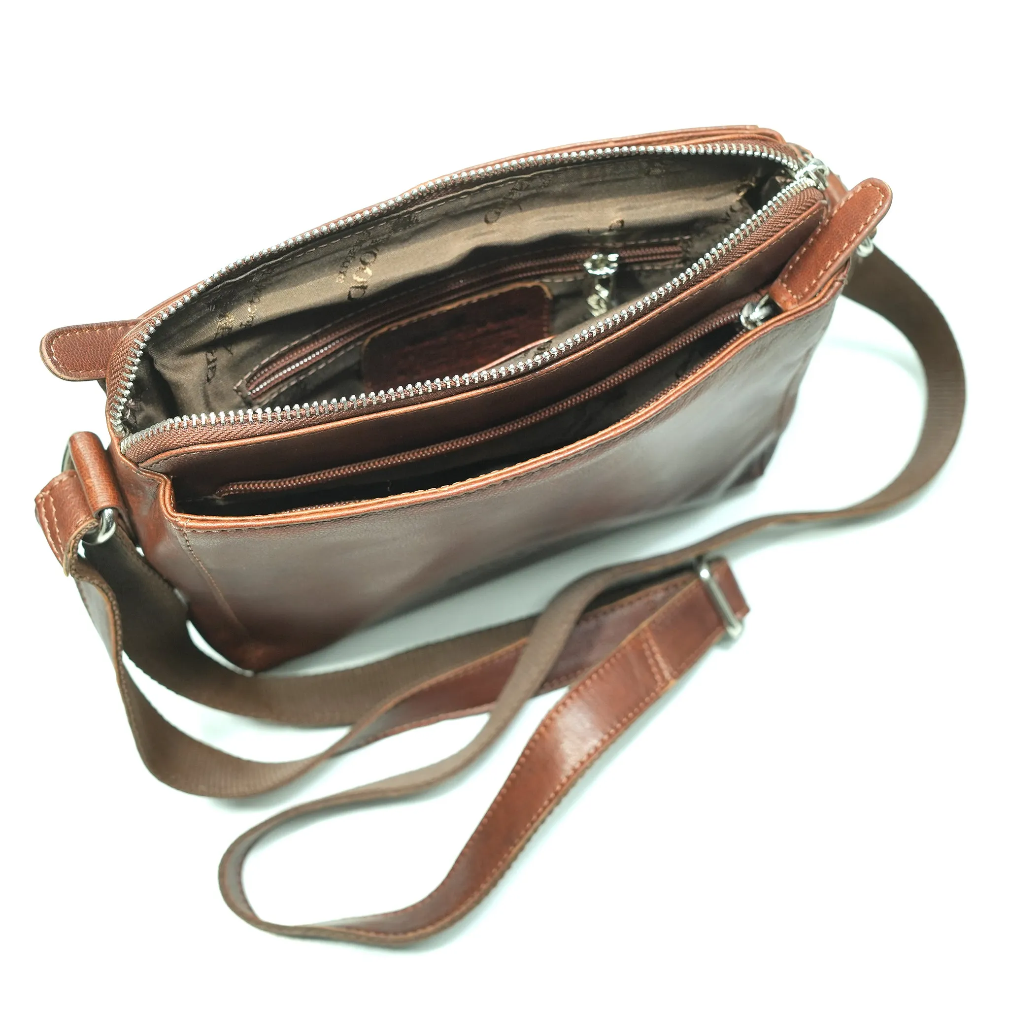 GW448857 ~ Small Crossbody Bag