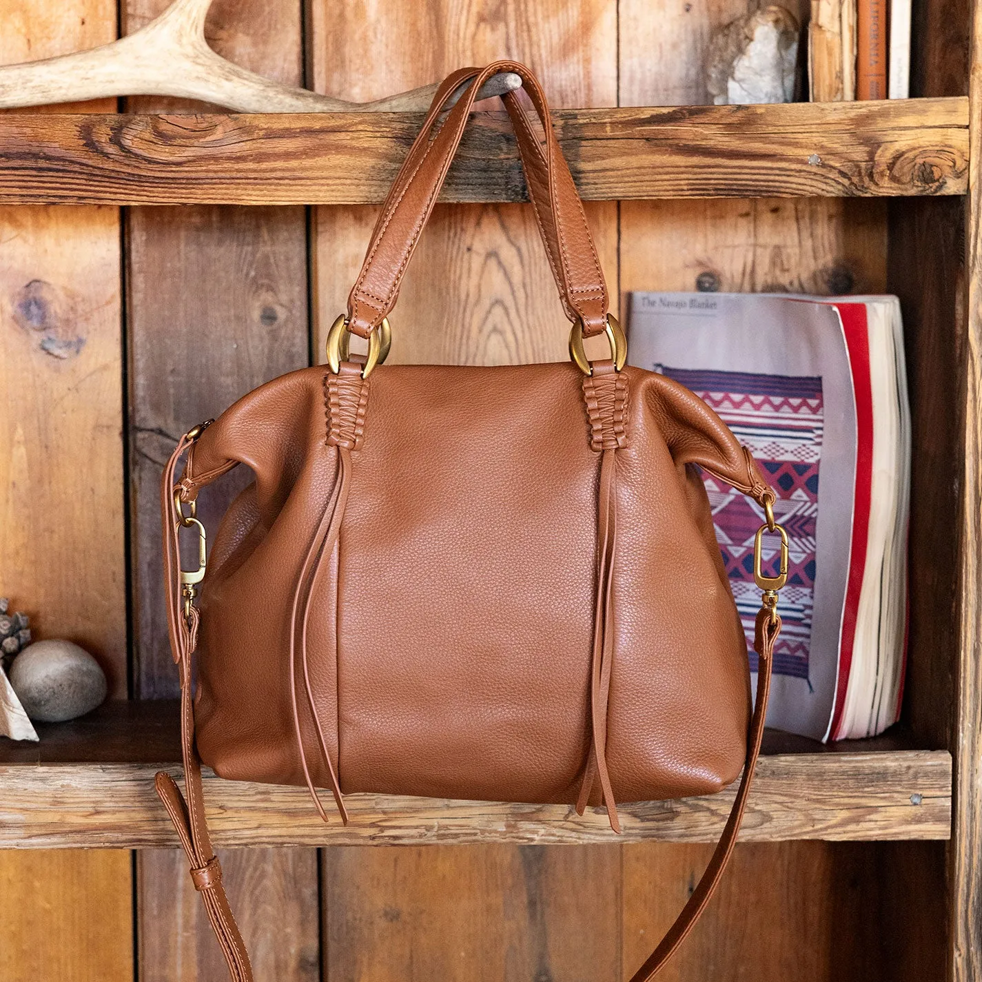 Harley Satchel In Pebbled Leather - Warm Honey
