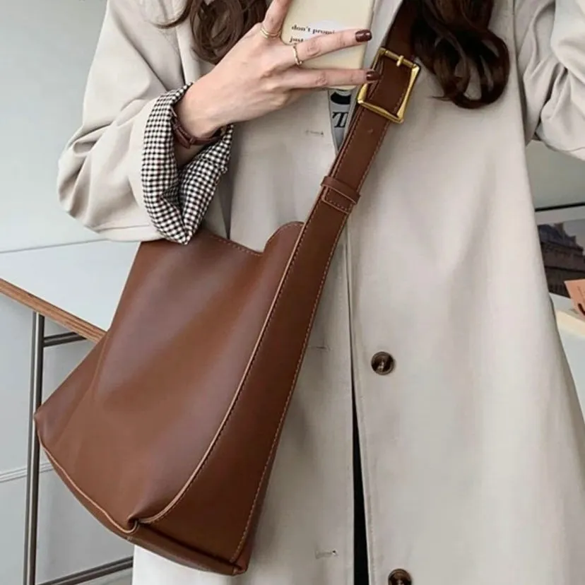 Juliette's Classic Tote Bag