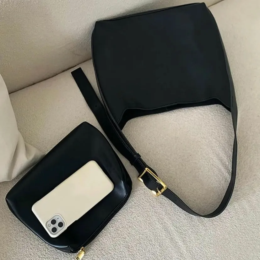 Juliette's Classic Tote Bag