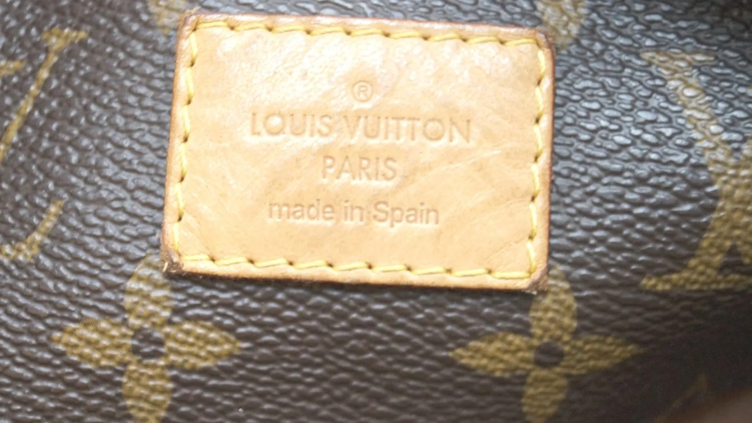 LOUIS VUITTON Monogram Canvas Sully MM Shoulder Bag