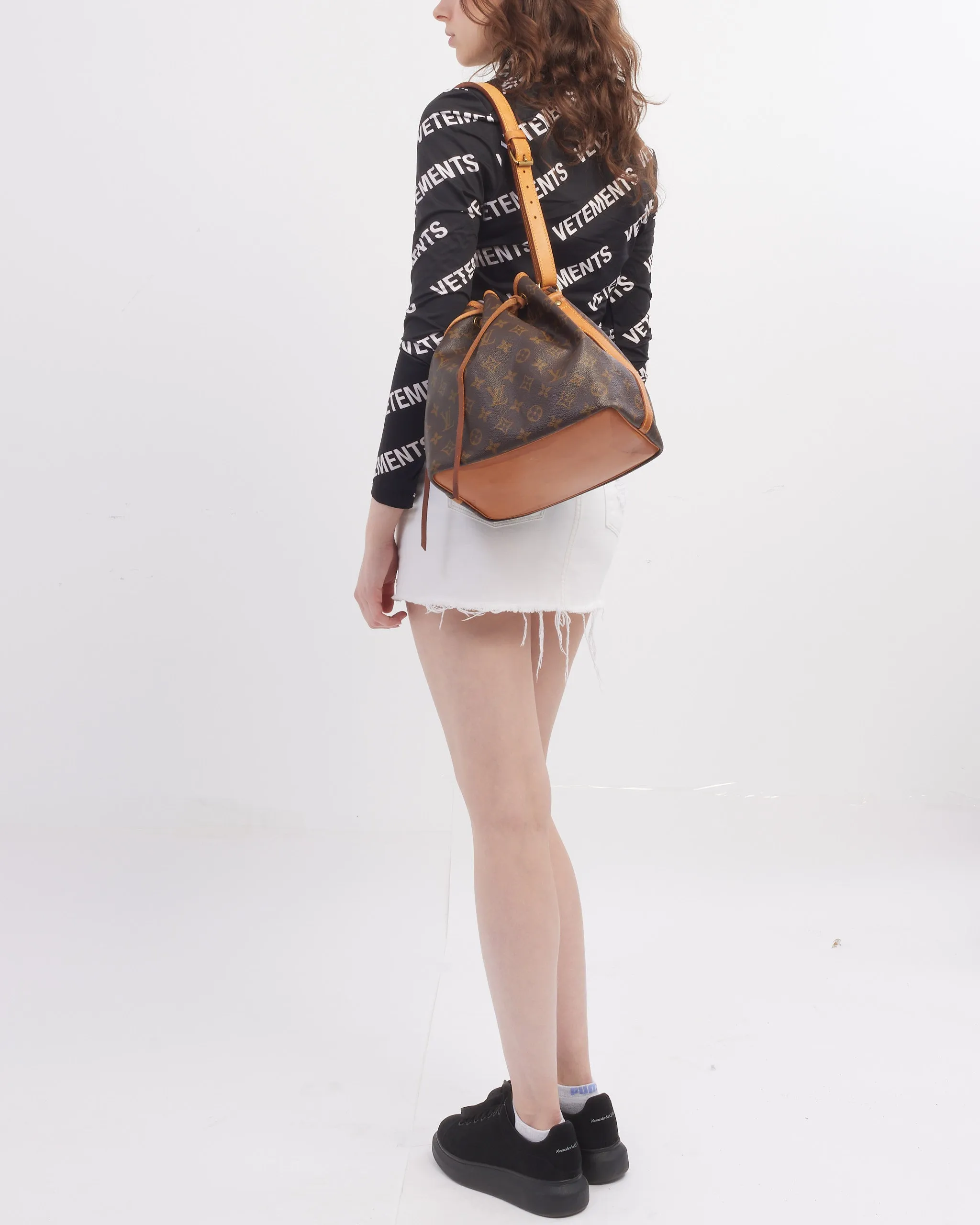 Louis Vuitton Monogram Petit Noé Bucket Bag