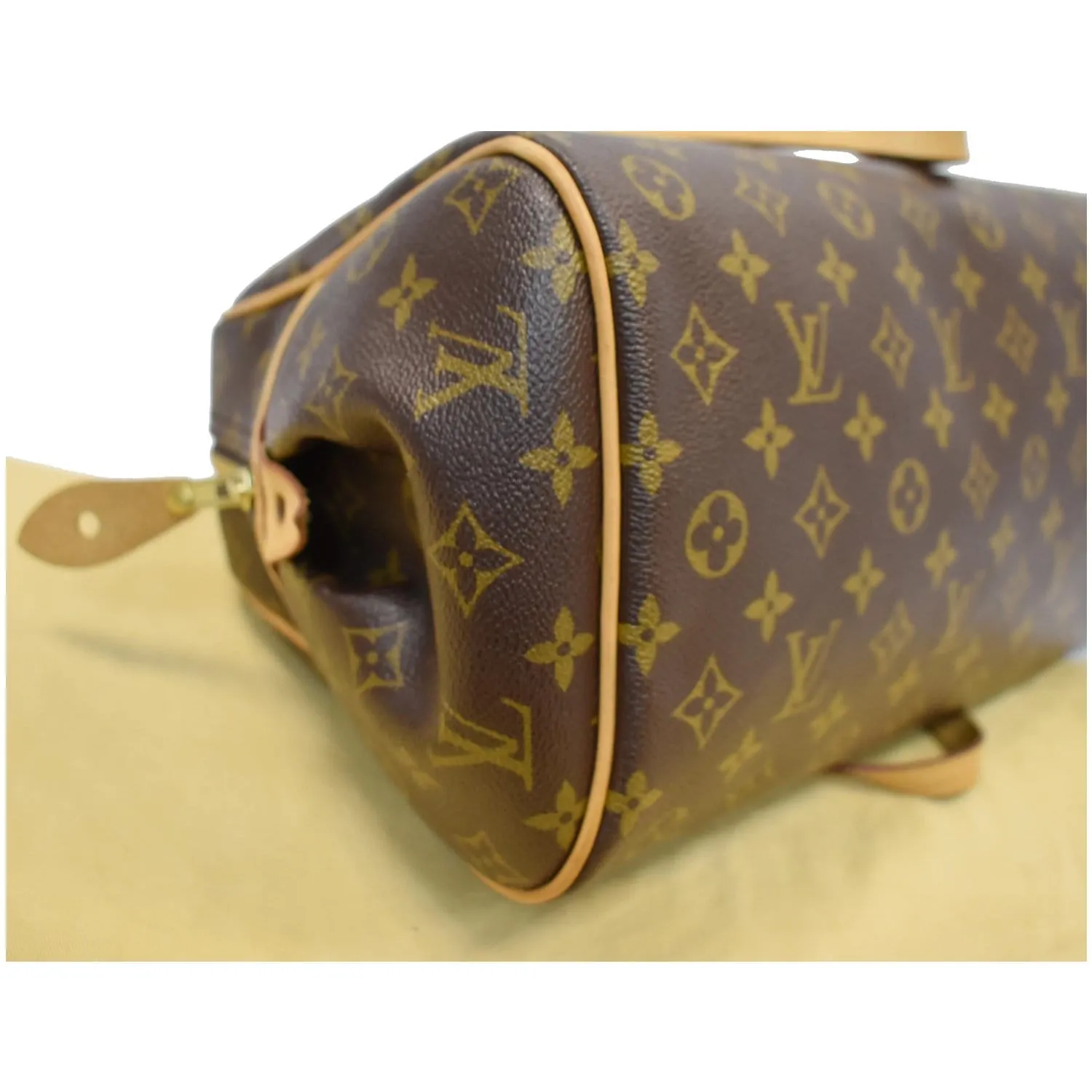 LOUIS VUITTON Montorgueil GM Monogram Canvas Shoulder Bag Brown