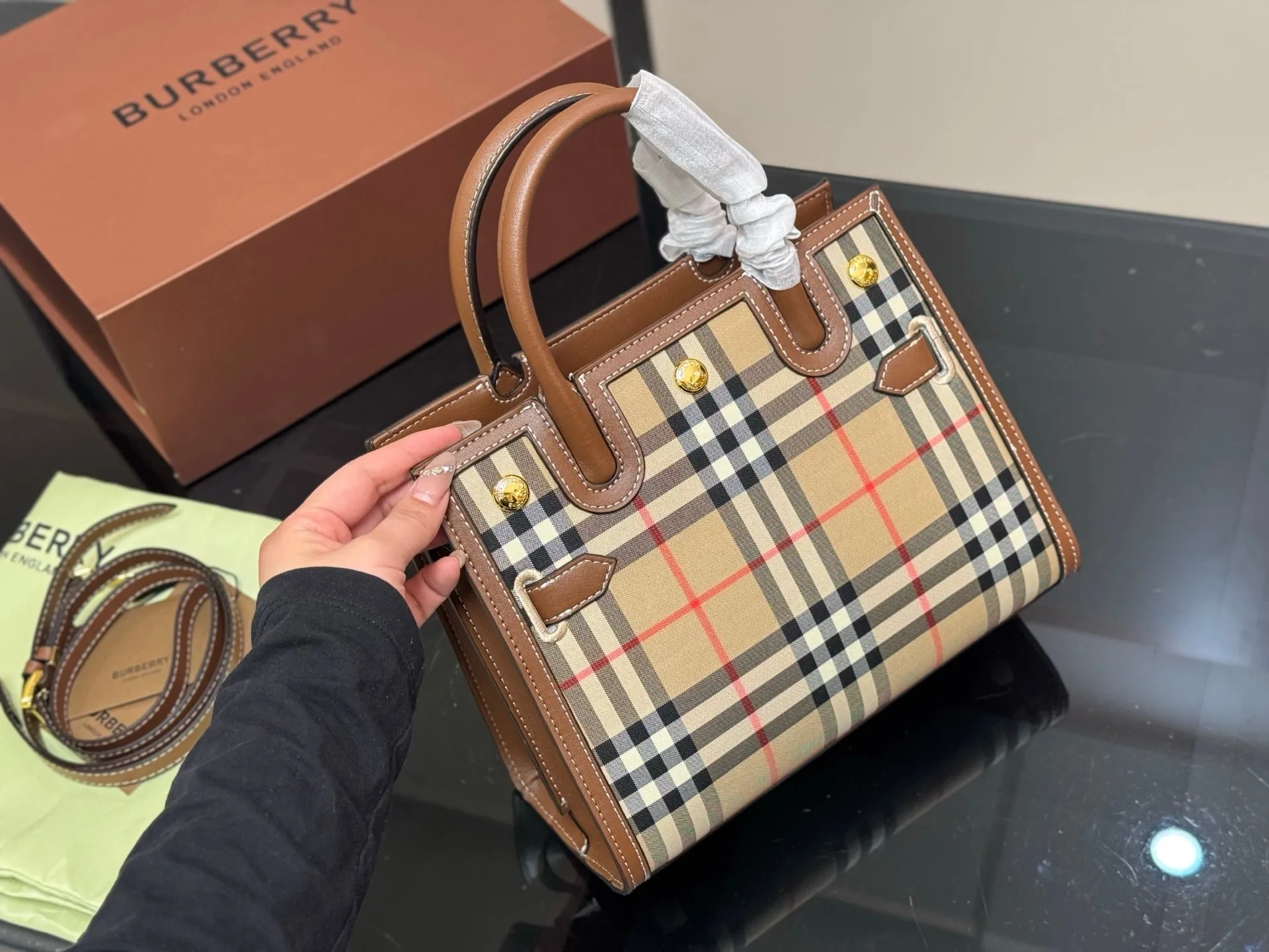 Monogrammed multi-style tote bag