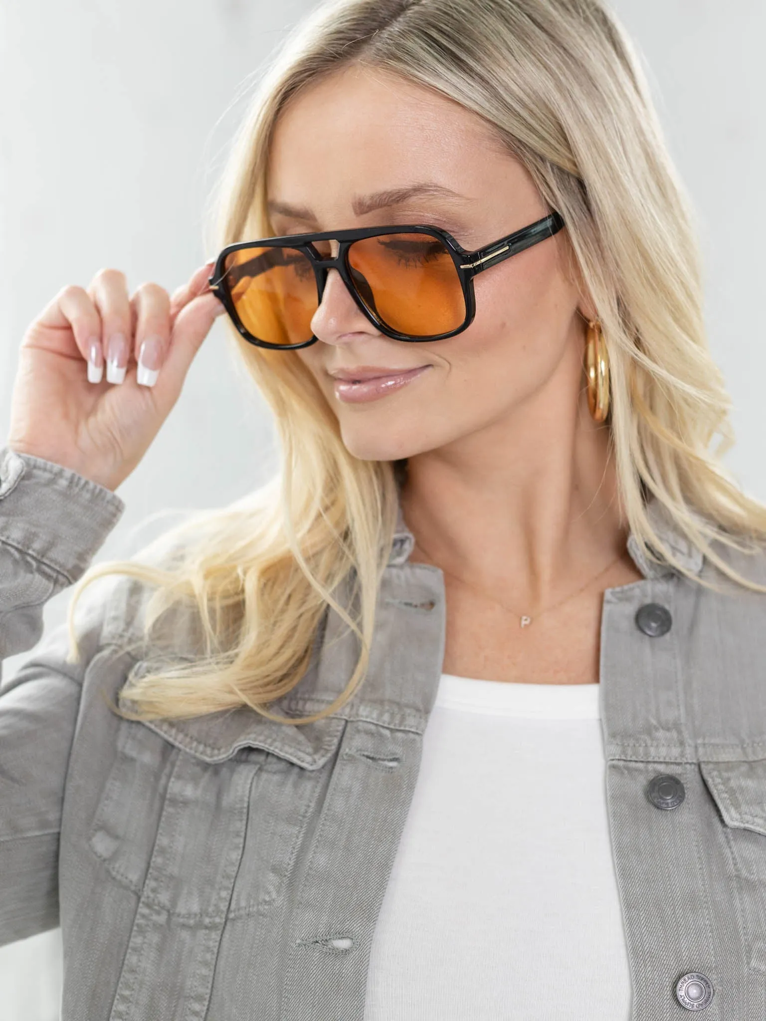 Natalie Oversized Aviators - Black/Amber