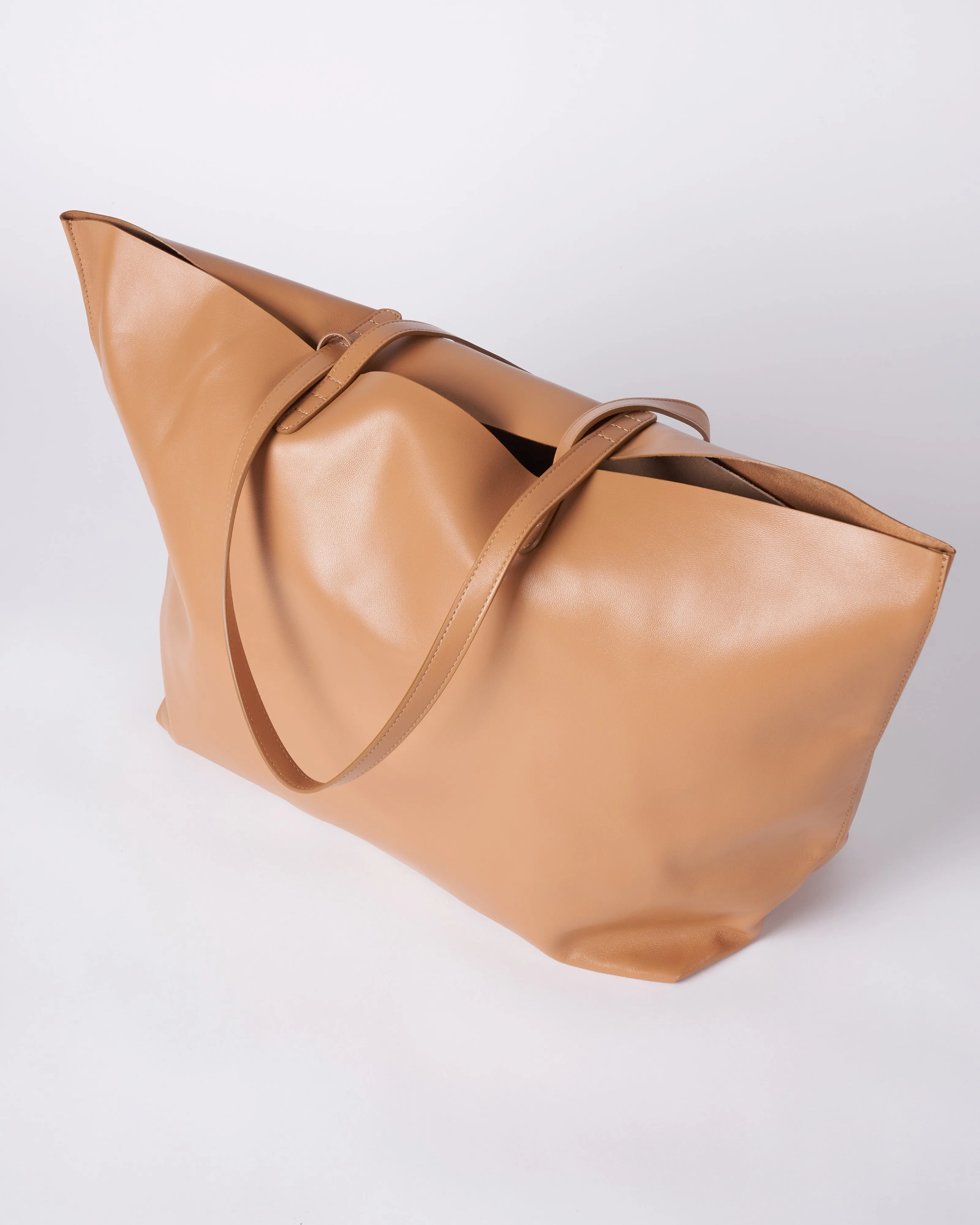 oversized tote - caramel