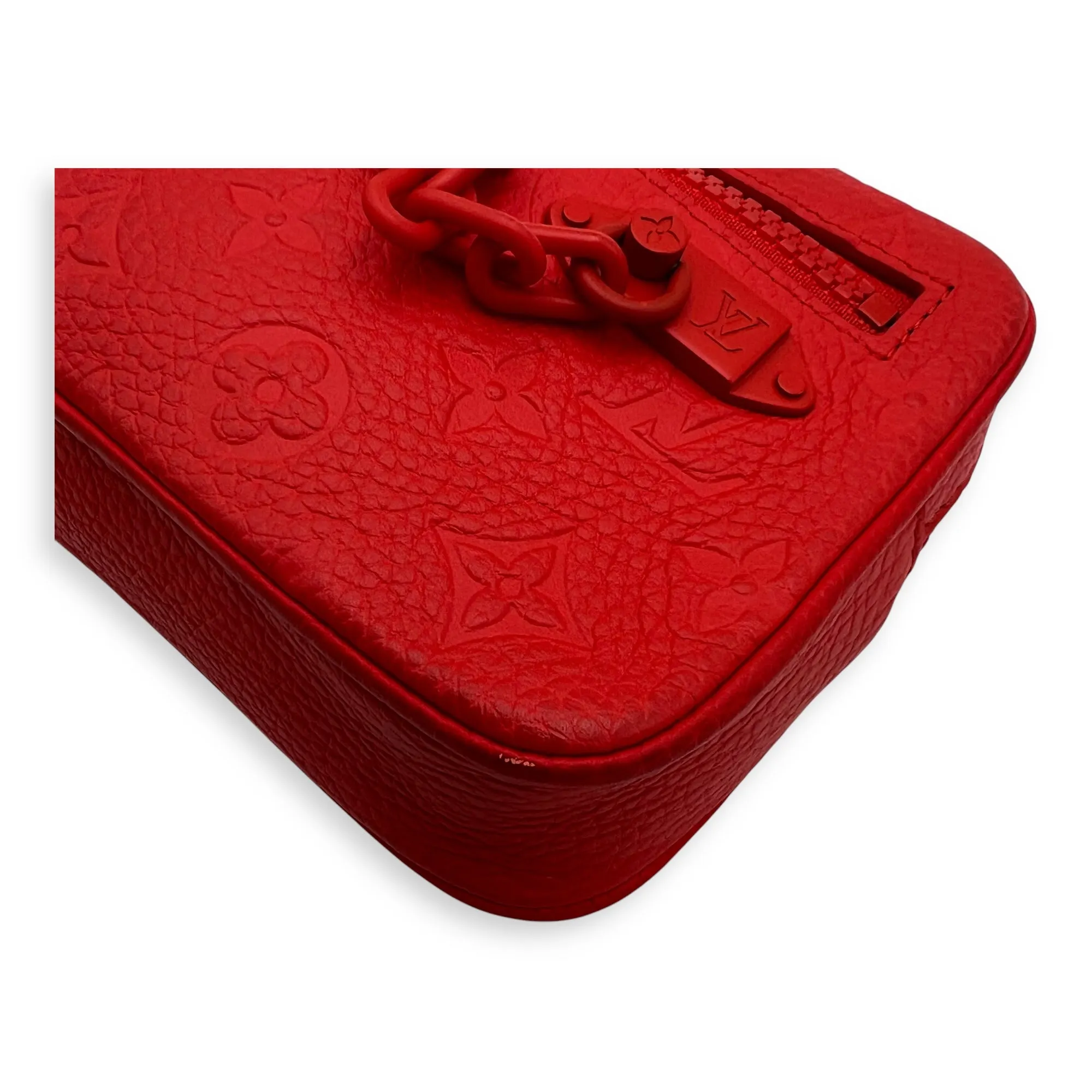 Pochette Volga Red Crossbody Bag in Taurillon Leather, Silver hardware