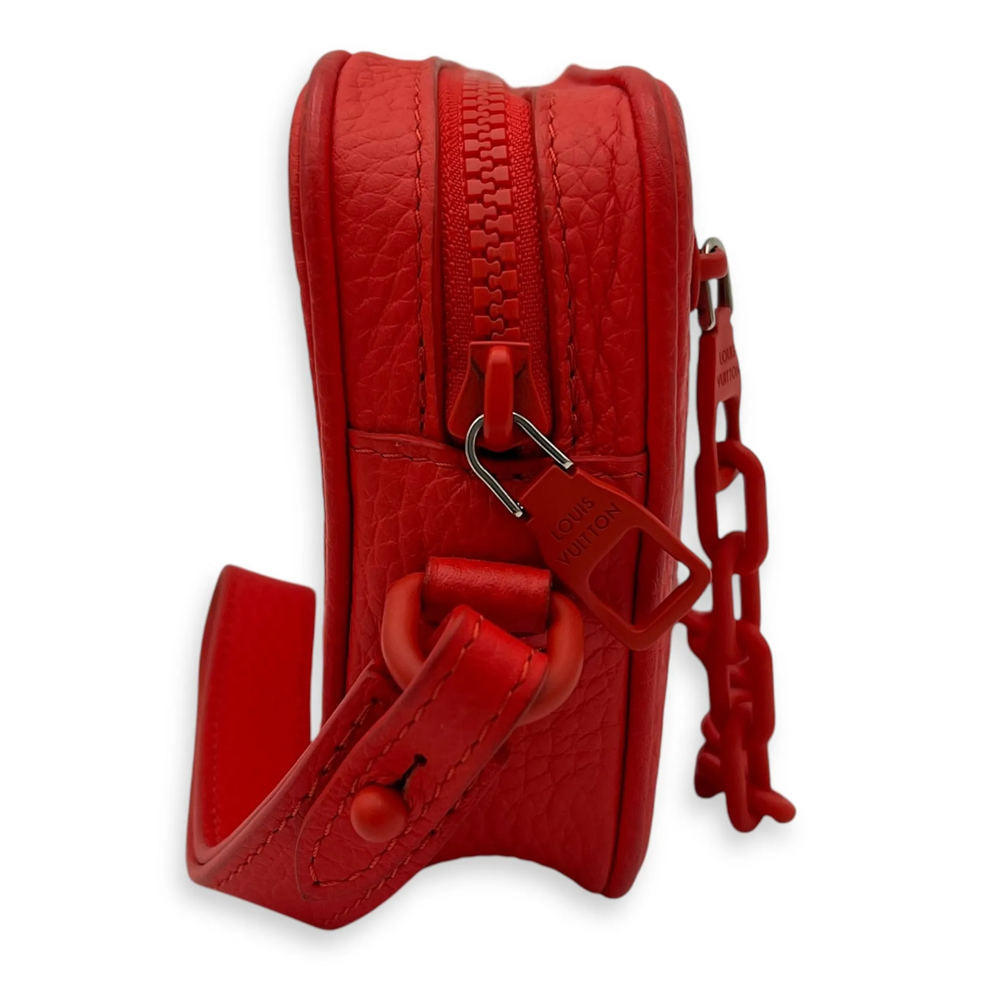 Pochette Volga Red Crossbody Bag in Taurillon Leather, Silver hardware