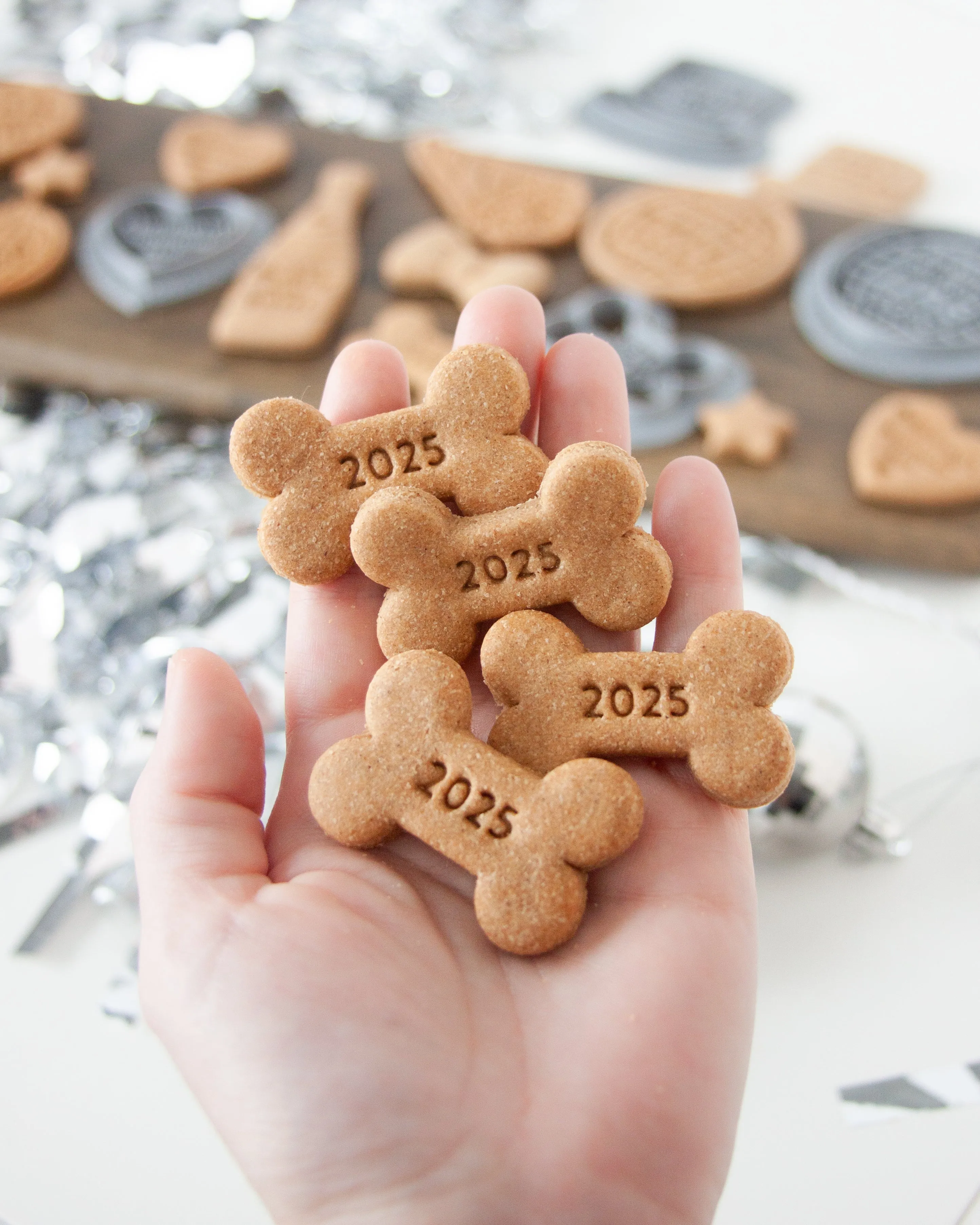 "2025" Small Dog BONE Shaped Cookie Cutter