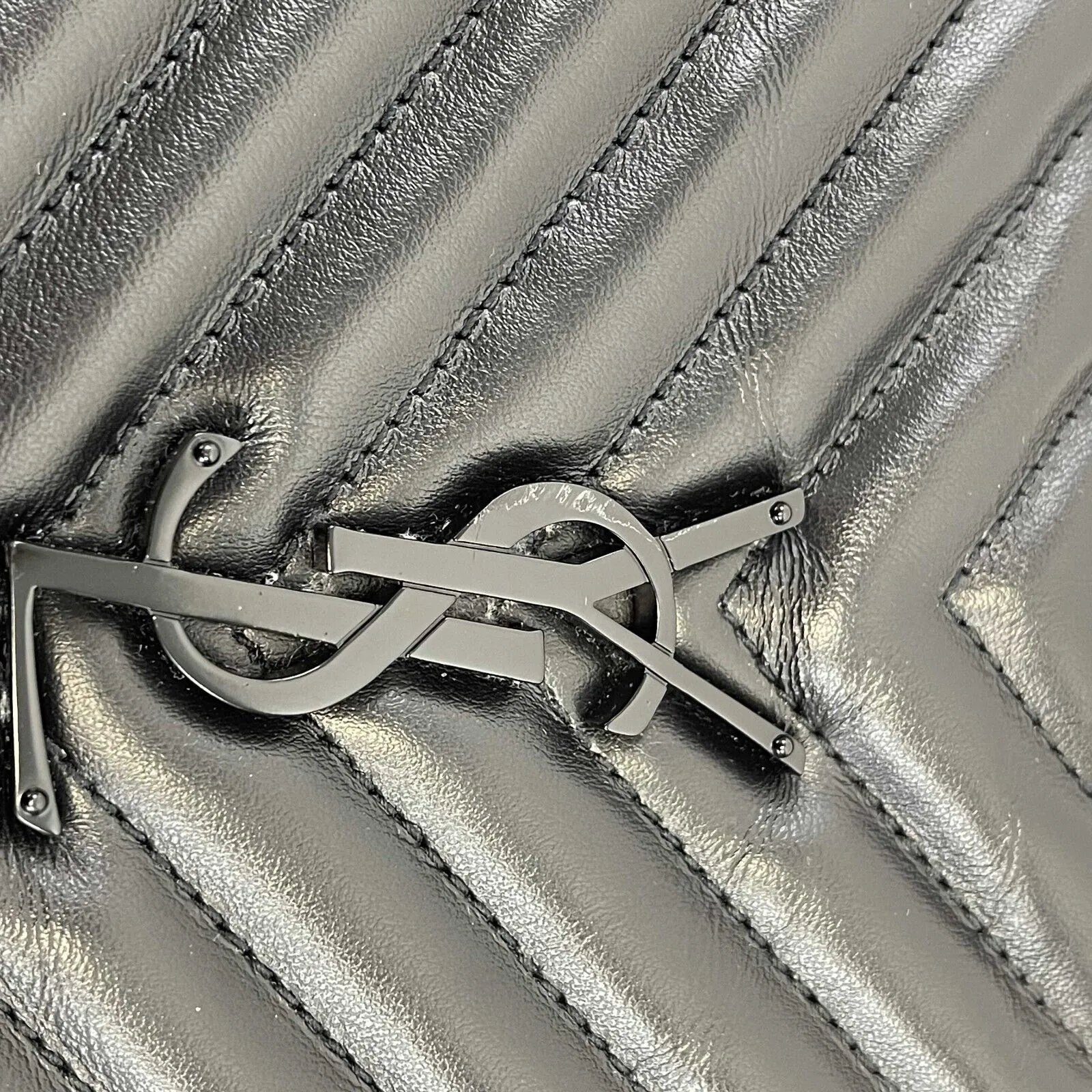 Saint Laurent - Excellent - Lou Camera Bag in Quilted Leather Black Crossbody