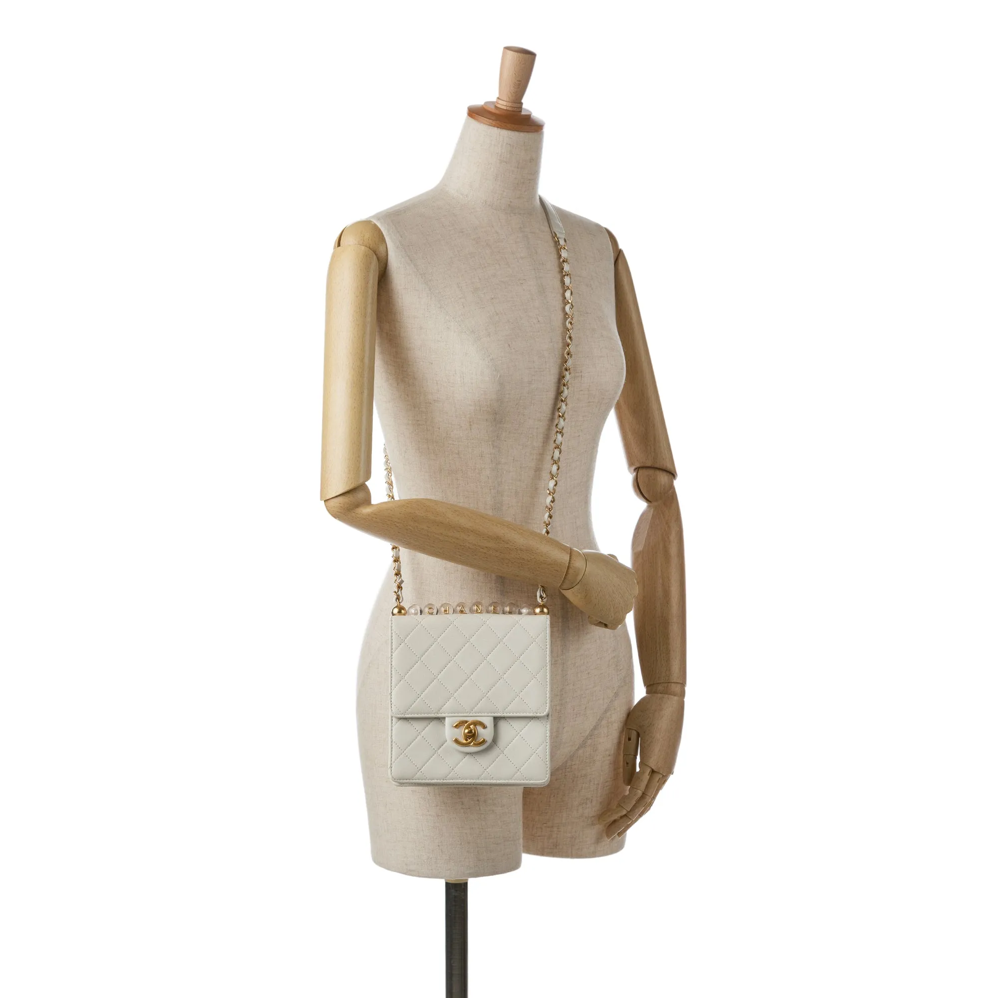 Small Chic Pearls Flap