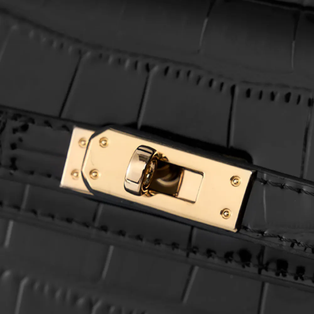 Stylish And Versatile Handbag