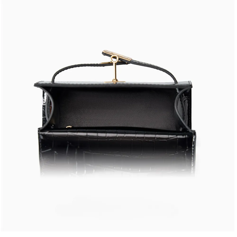Stylish And Versatile Handbag