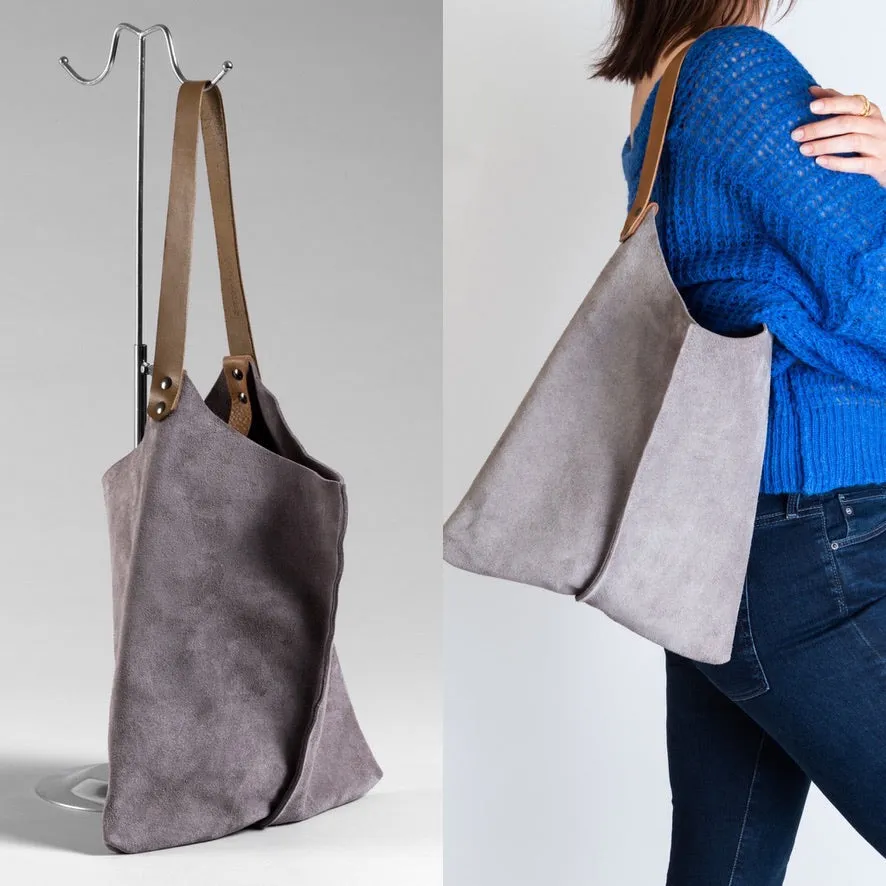 Wedge bag -  Dove white suede