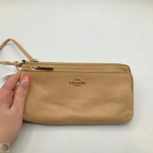 Wristlet Designer By Coach, Size: Medium