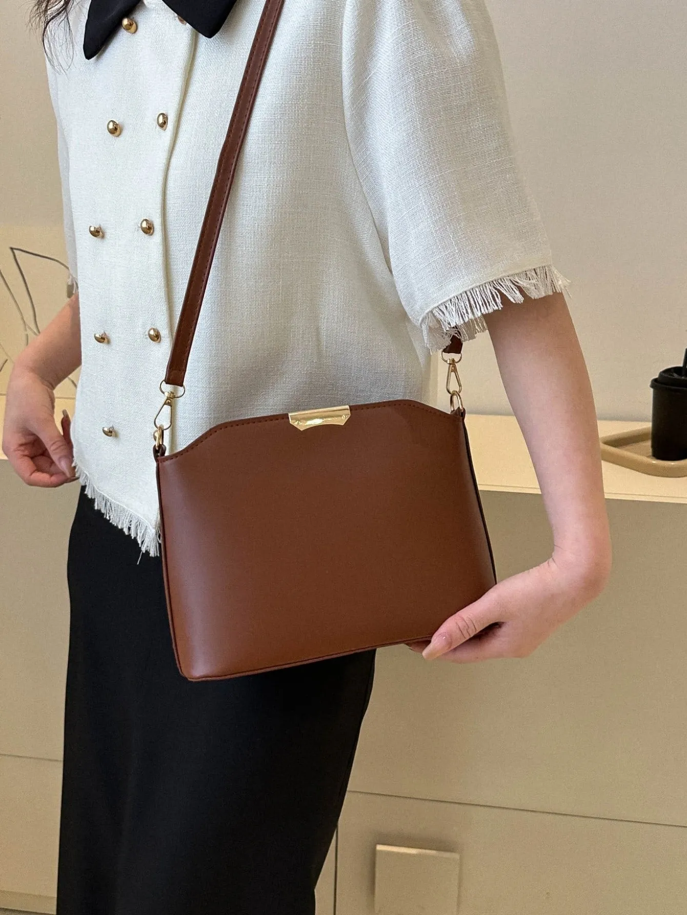 Zipper Single Shoulder Crossbody Bag - Brown